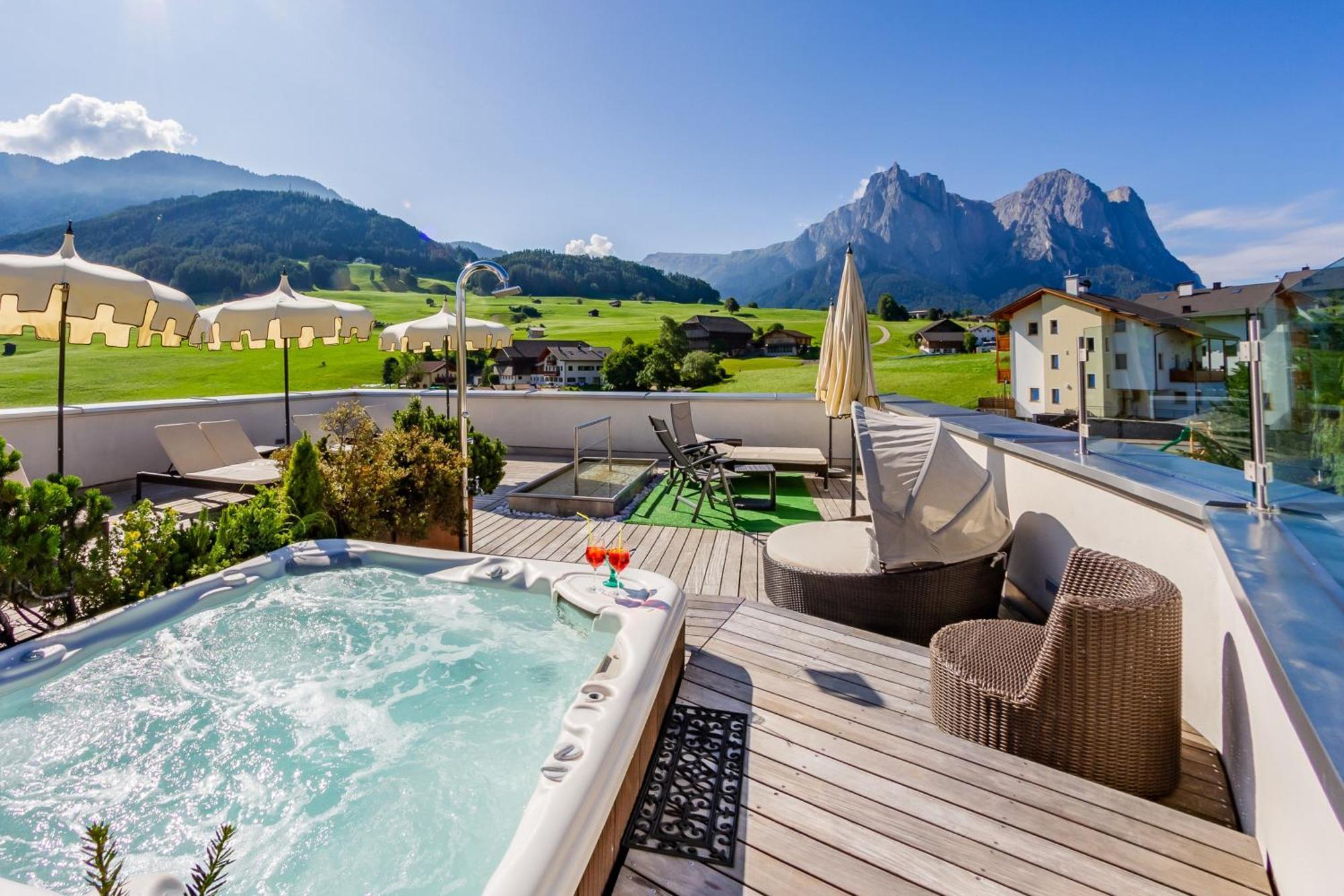Hotel Castel Oswald Von Wolkenstein Castelrotto Extérieur photo